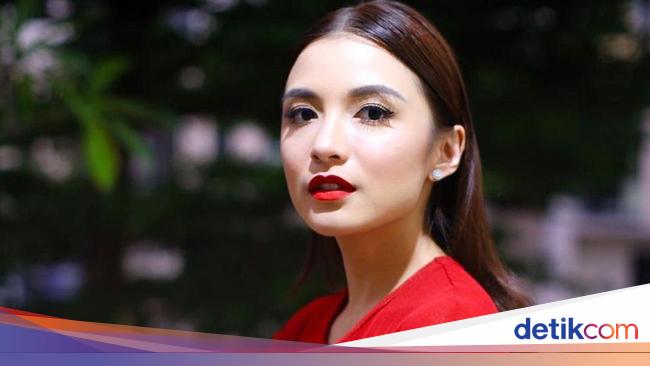 Artis Penyanyi, Asal Bandar Lampung Chelsea Olivia yang Dikena Sebagai Grup Vokal Bukan Bintang Biasa ( BBB )