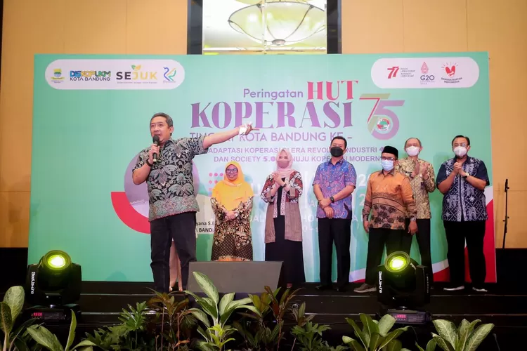 Bupati Bandar Lampung Minta Koperasi Manfaatkan Teknologi Informasi di Revolusi Industri 4.0